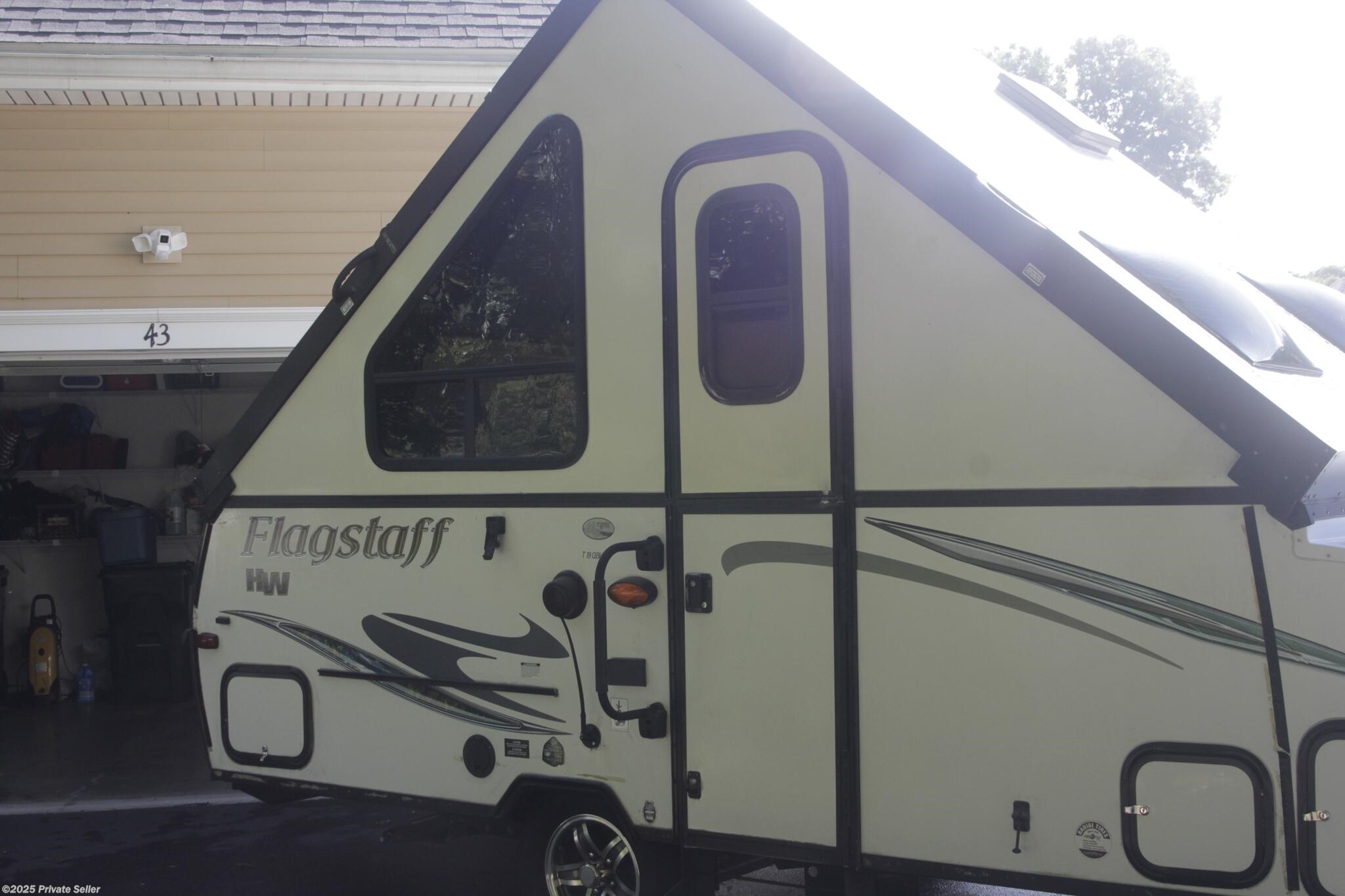 Used 2014 Forest River Flagstaff Hard Side T19QBHW available in Uxbridge, Massachusetts