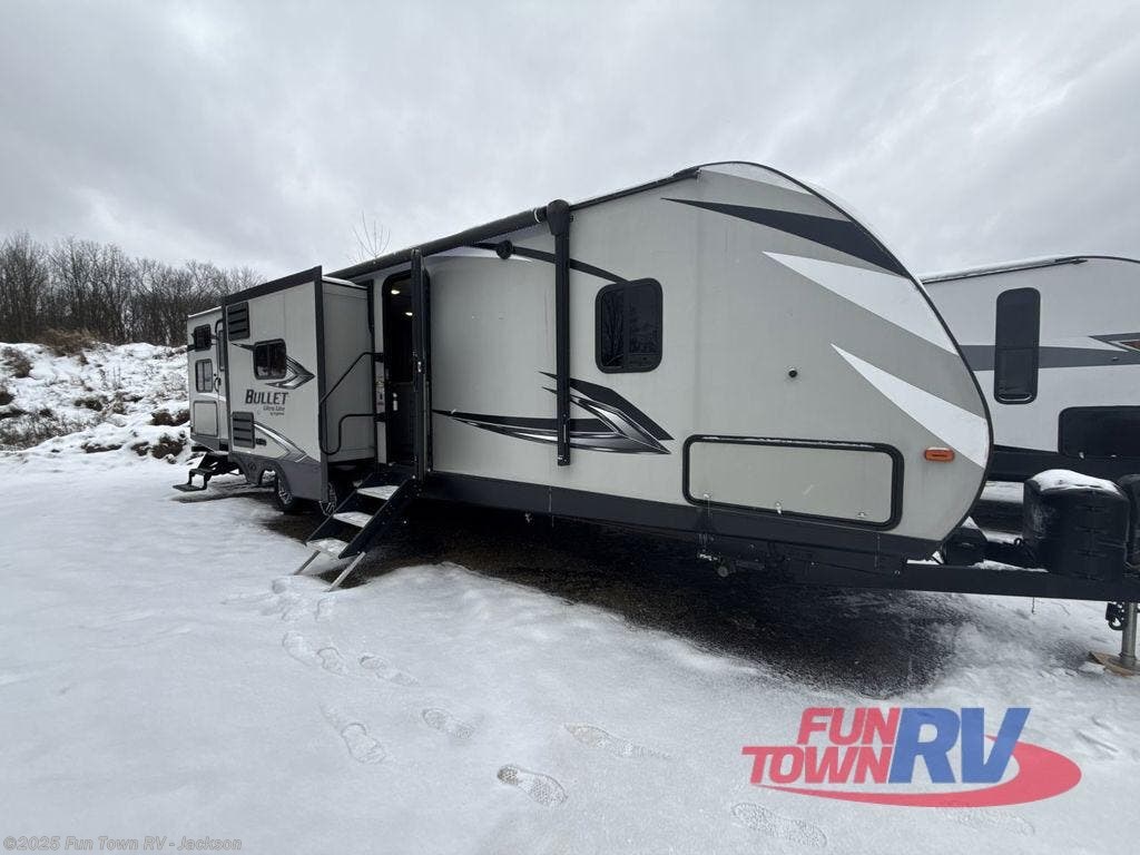 Used 2020 Keystone Bullet 330BHS available in Jackson, Mississippi