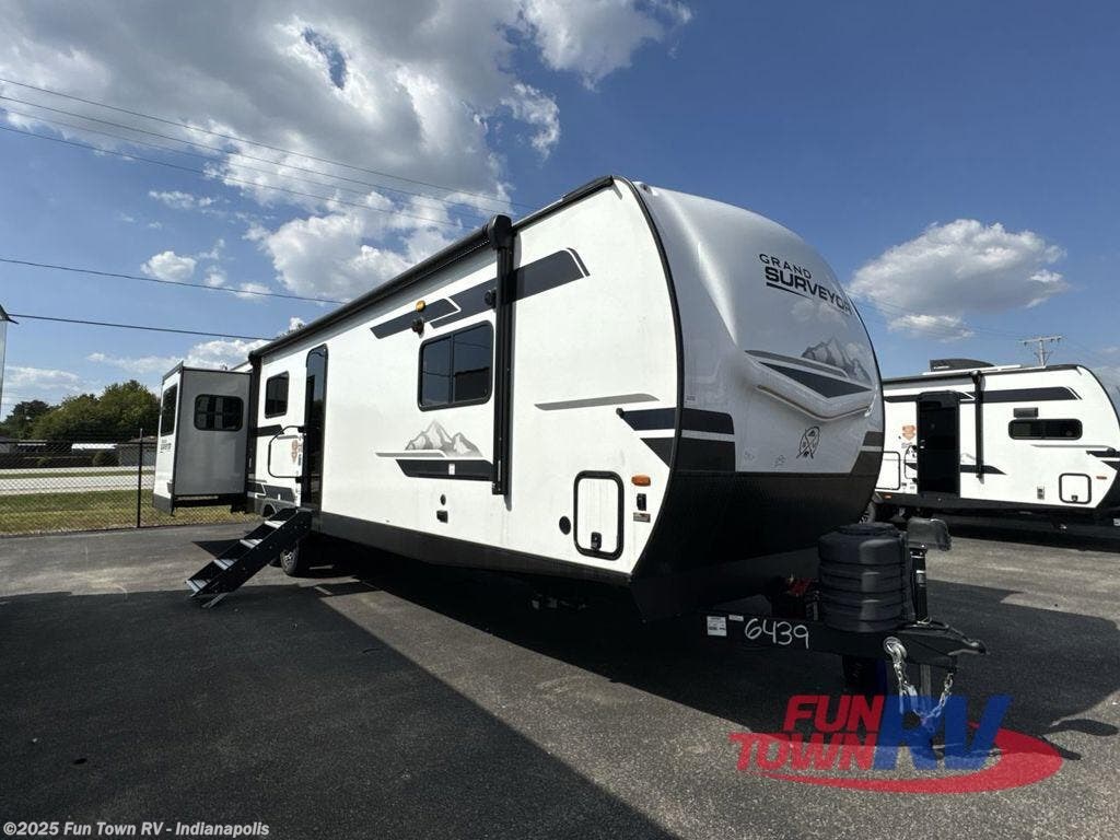 New 2024 Forest River Grand Surveyor 302RDBS available in Edinburgh, Indiana