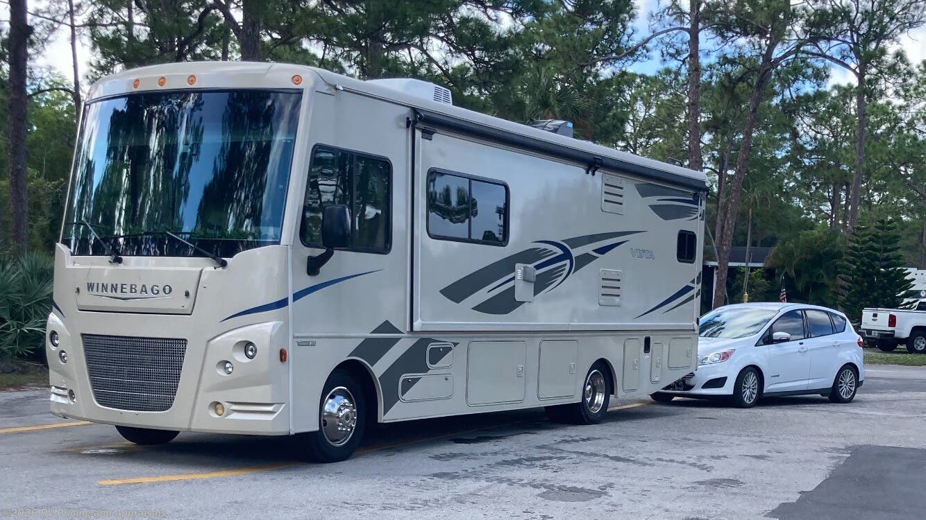 Used 2018 Winnebago Vista 29 VE- LOCATED IN BOYNTON BEACH, FLORIDA 33472 available in , Florida