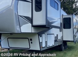 Used 2023 Alliance RV Avenue 33RKS LOCATED IN NEWARK OHIO available in , Florida