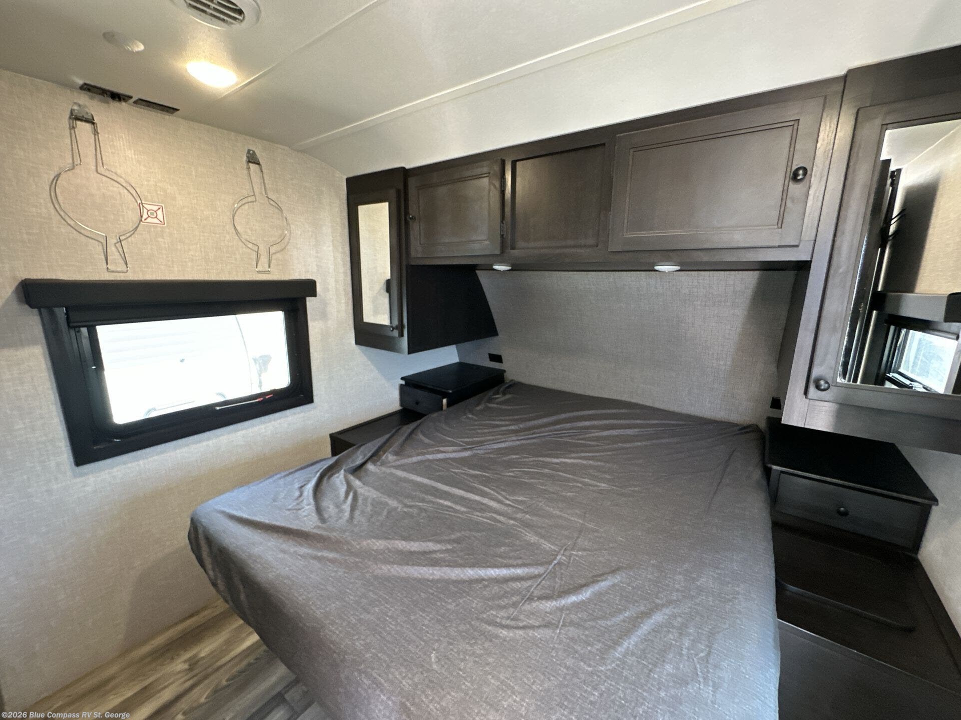 Used 2024  Highland Ridge  Range Lite 242RL by Highland Ridge from Blue Compass RV St. George in Hurricane, UT
