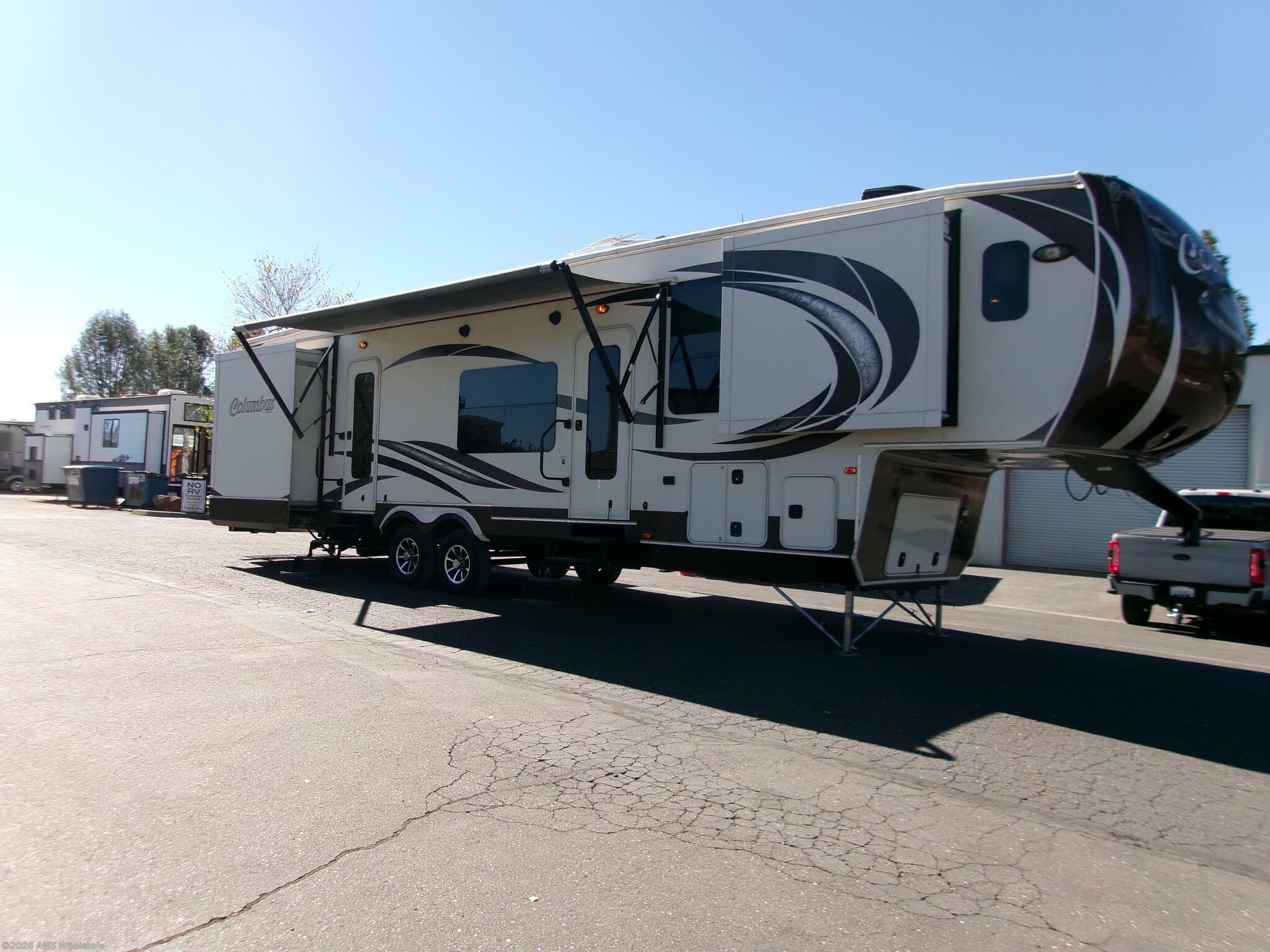 Used 2014 Palomino Columbus 370FL available in Placerville, California