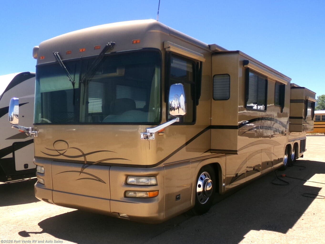 Used 2005 Foretravel  U320 available in Camp Verde, Arizona