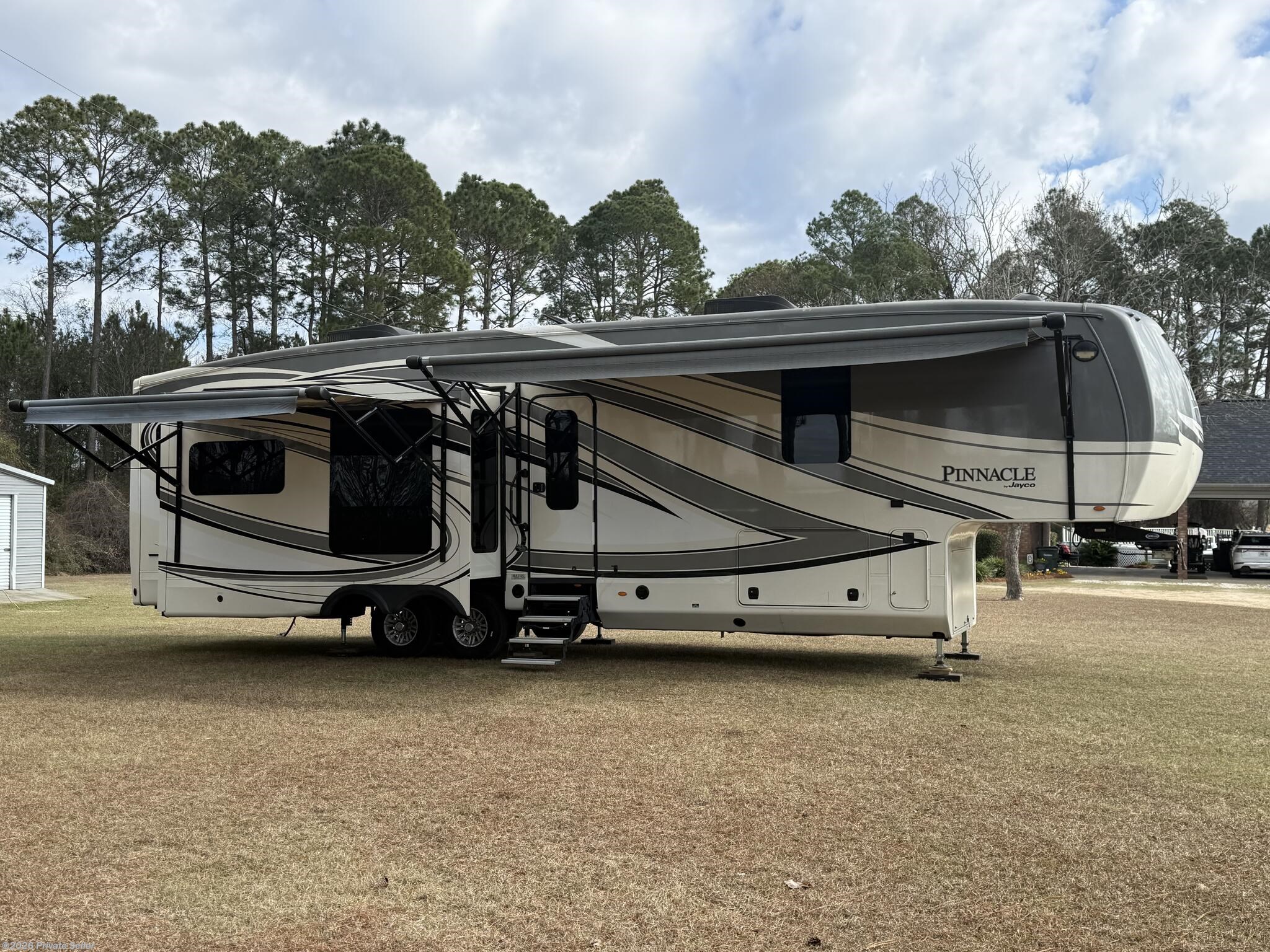 Used 2017 Jayco Pinnacle 36FBTS available in Reidsville, Georgia