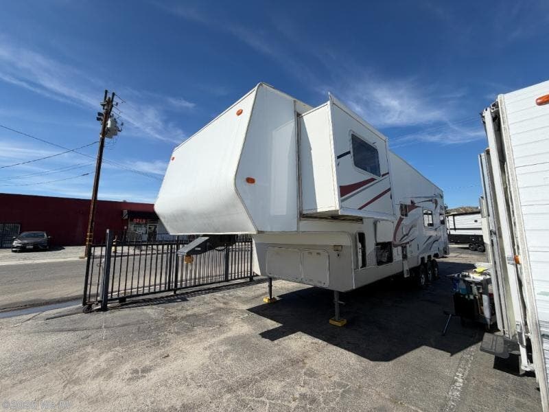 Used 2006 Eclipse Attitude 33RVS available in Hemet, California