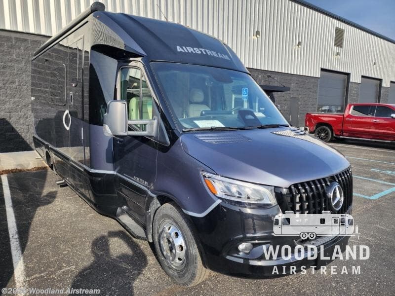 New 2026 Airstream Atlas 25MS Murphy Suite available in Lebanon, Indiana