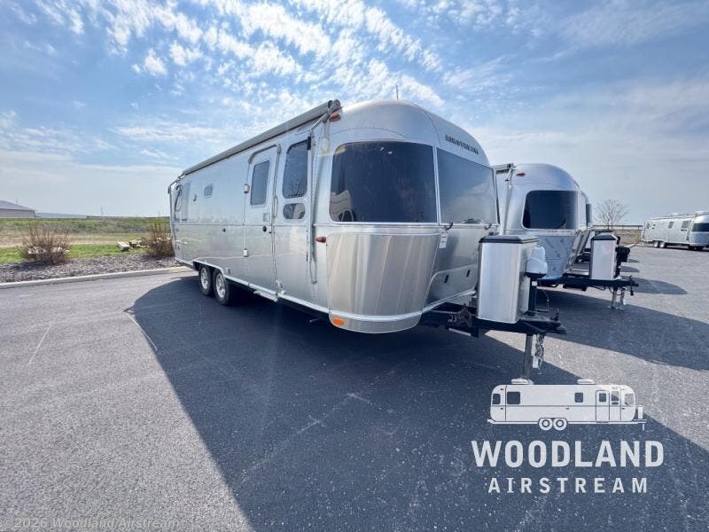 Used 2018 Airstream Flying Cloud 26U Twin available in Lebanon, Indiana