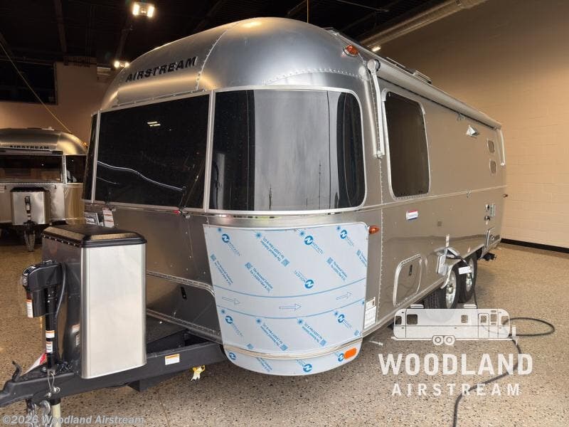 New 2026 Airstream International 23FB Twin available in Clarkston, Michigan