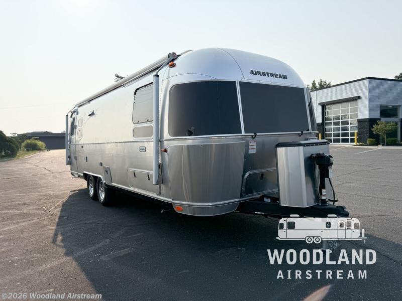 New 2025 Airstream Globetrotter 27FB Twin available in Georgetown, Kentucky