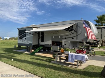 Used 2013 Open Range Open Range 345RLS available in Brigantine, New Jersey