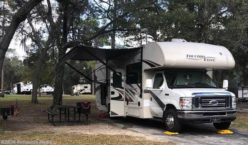 Used 2016 Thor Motor Coach Freedom Elite 29 FE available in Lady Lake, Florida