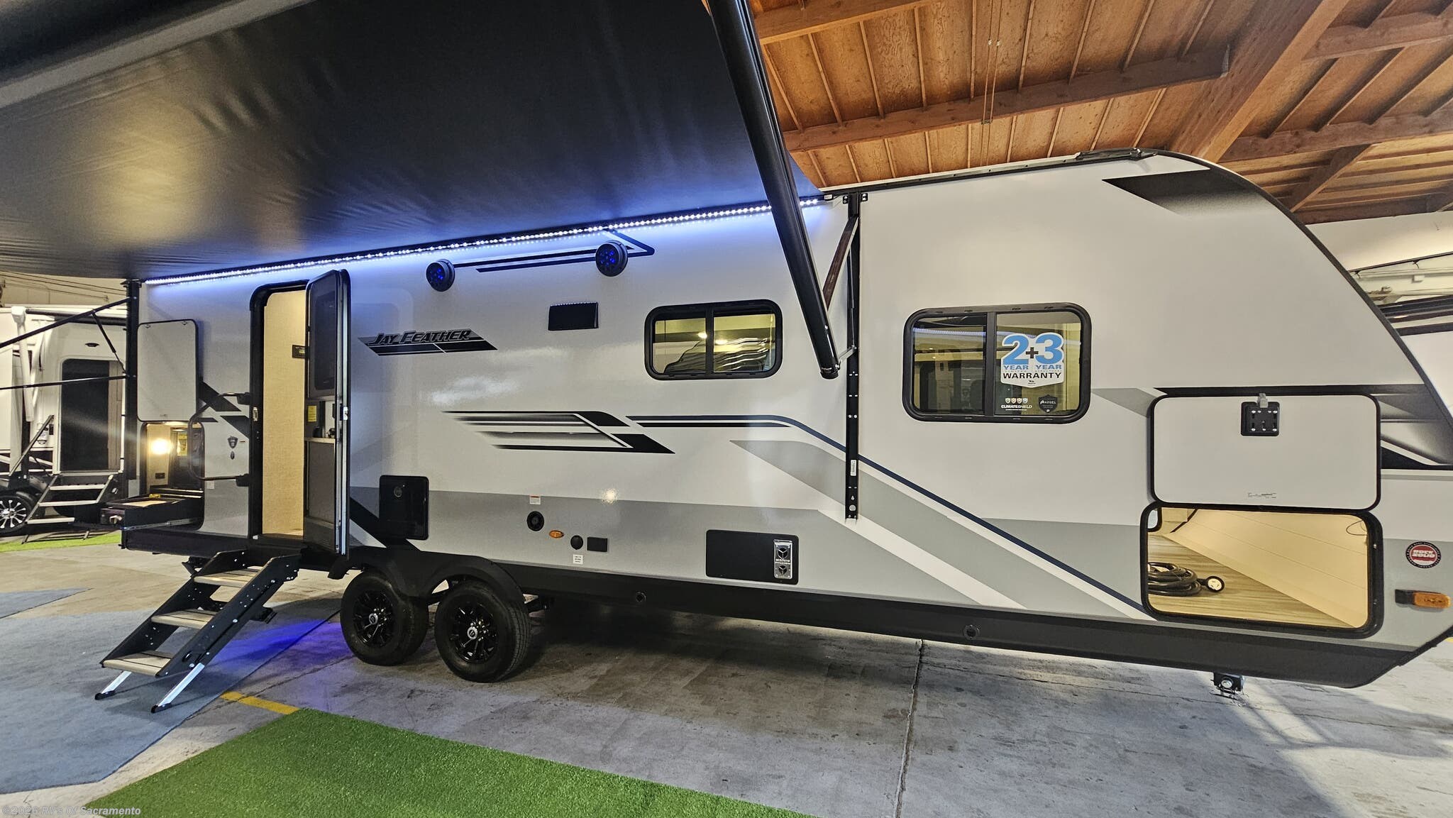 New 2026 Jayco Jay Feather 25RB available in Elk Grove, California
