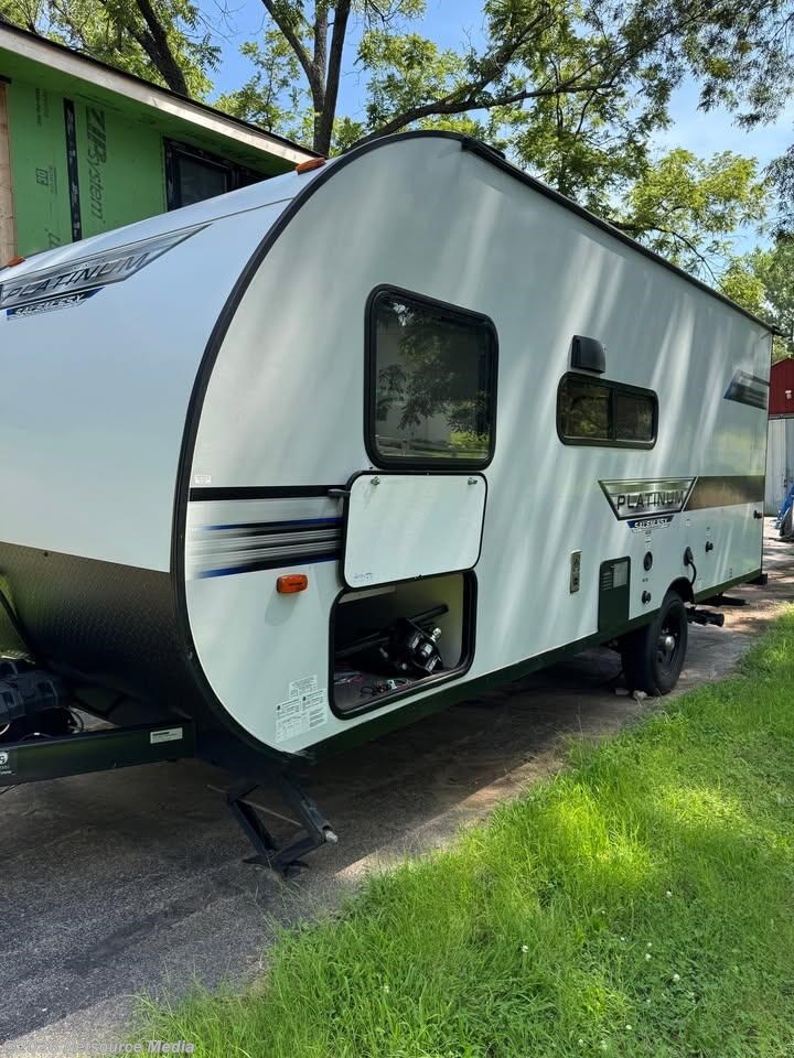 Used 2021 Forest River Salem 179dbk available in Shawnee, Kansas