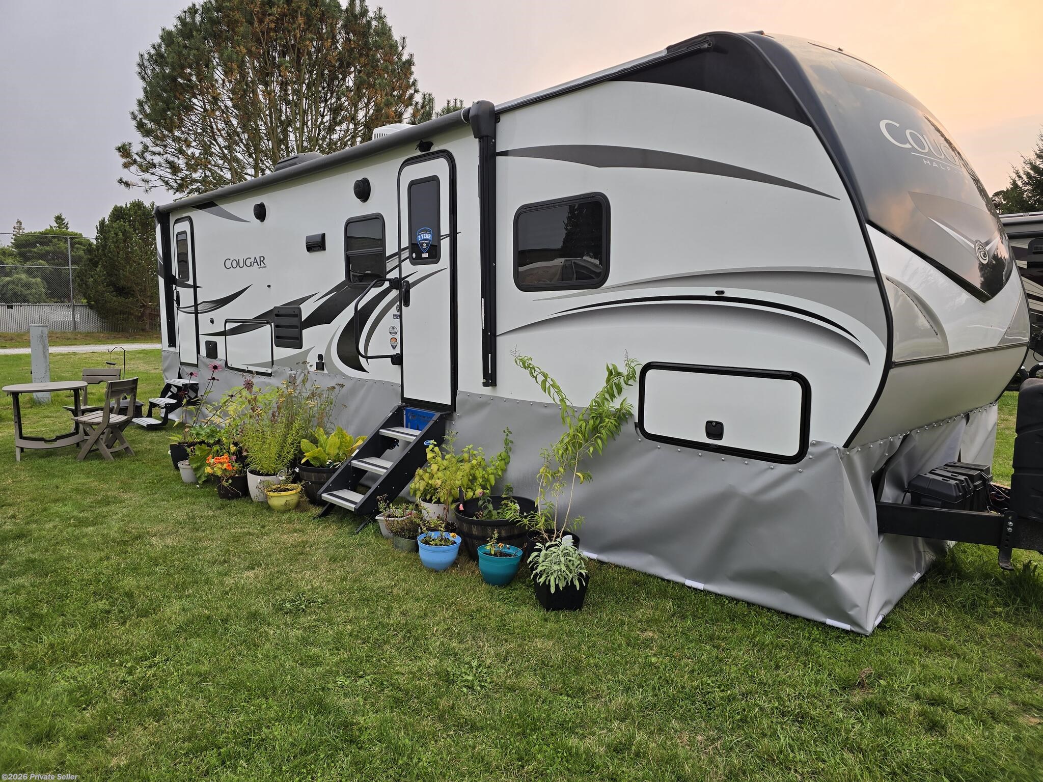 Used 2020 Keystone Cougar 29BHSWE available in Custer, Washington