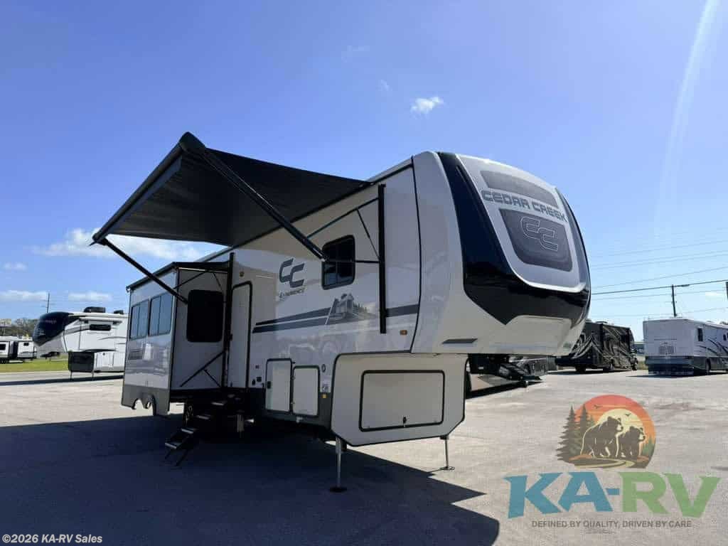 Used 2024 Miscellaneous  CEDAR CREEK CEDAR CREEK EXPERIENCE 3325BH available in Fruitland Park, Florida