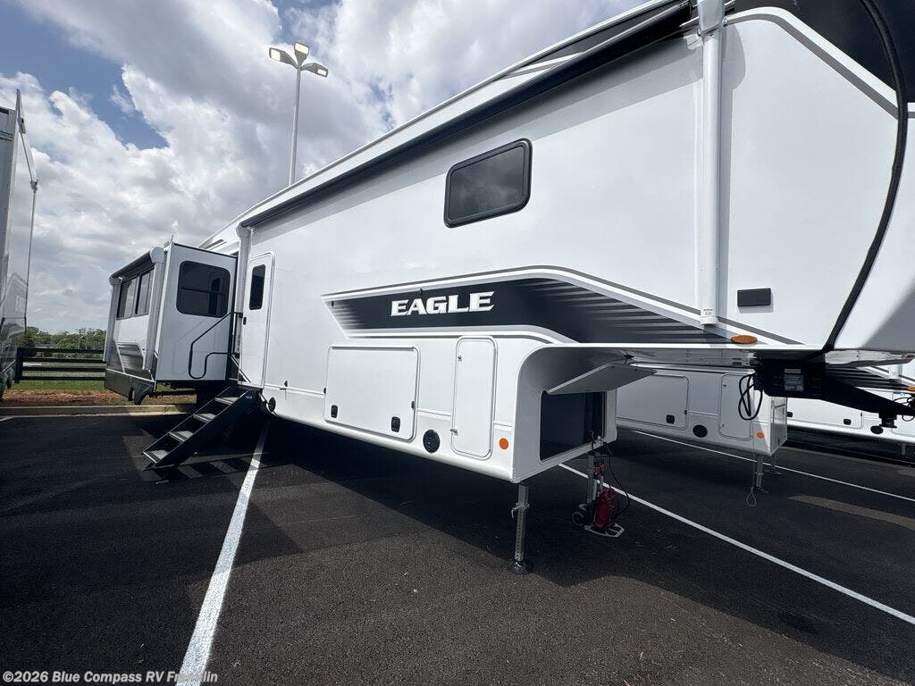 New 2026 Jayco Eagle 335LSTS available in Franklin, Kentucky