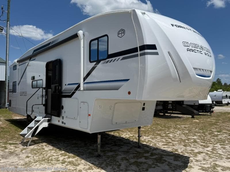 New 2026 Forest River Cherokee Arctic Wolf 285OPT available in Mcbee, South Carolina