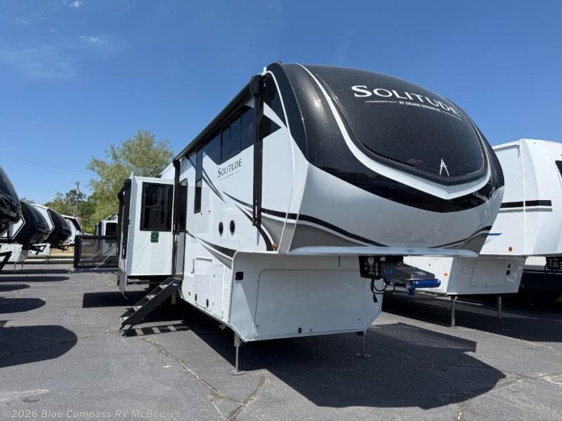 New 2026 Grand Design Solitude 414LJMJ available in Mcbee, South Carolina