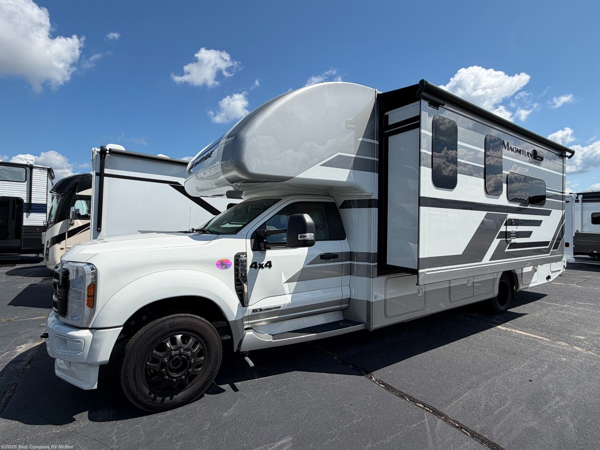 New 2026 Thor Motor Coach Magnitude Grand X32 available in Mcbee, South Carolina