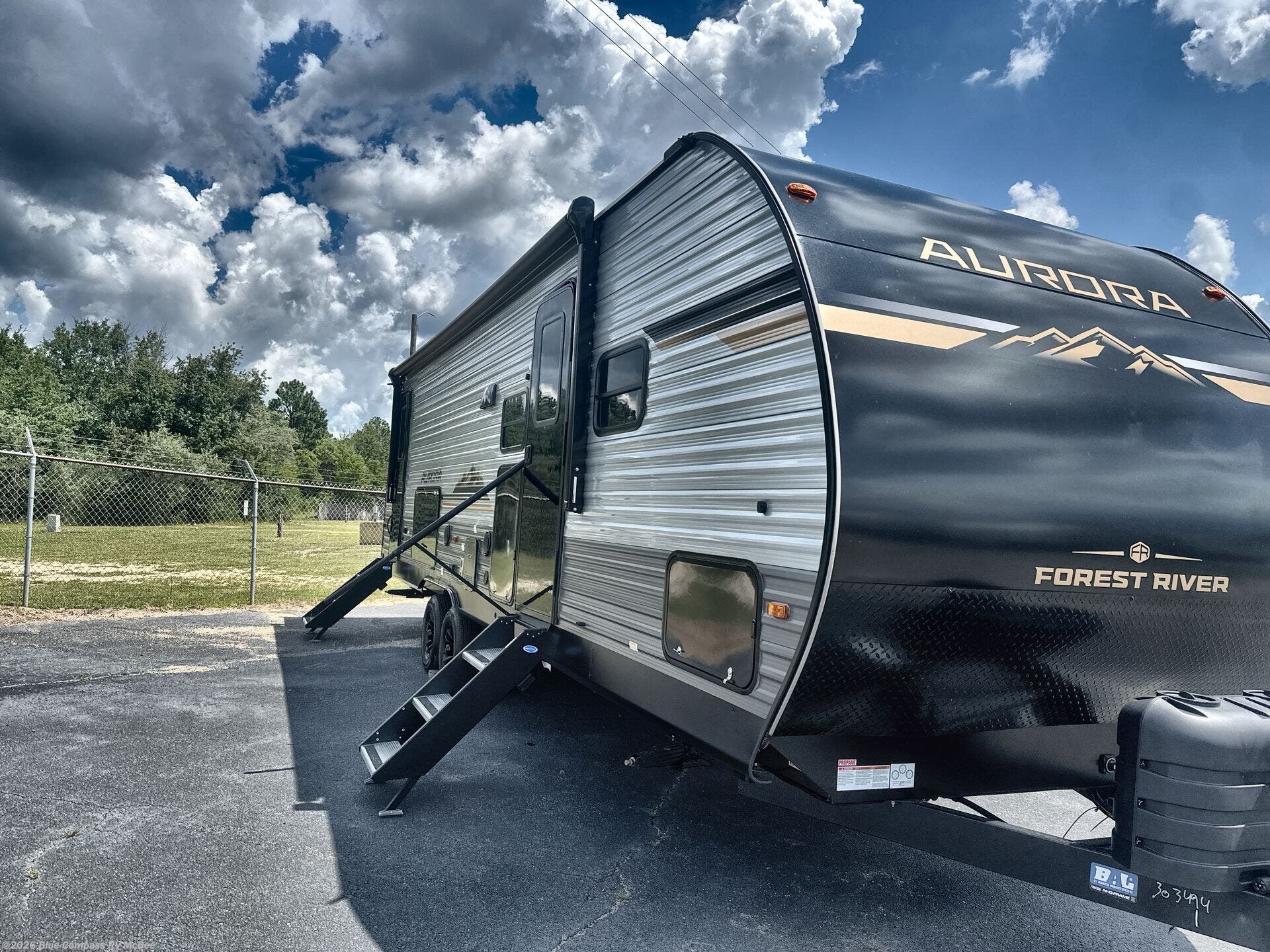 New 2027 Forest River Aurora 27DBH available in Mcbee, South Carolina