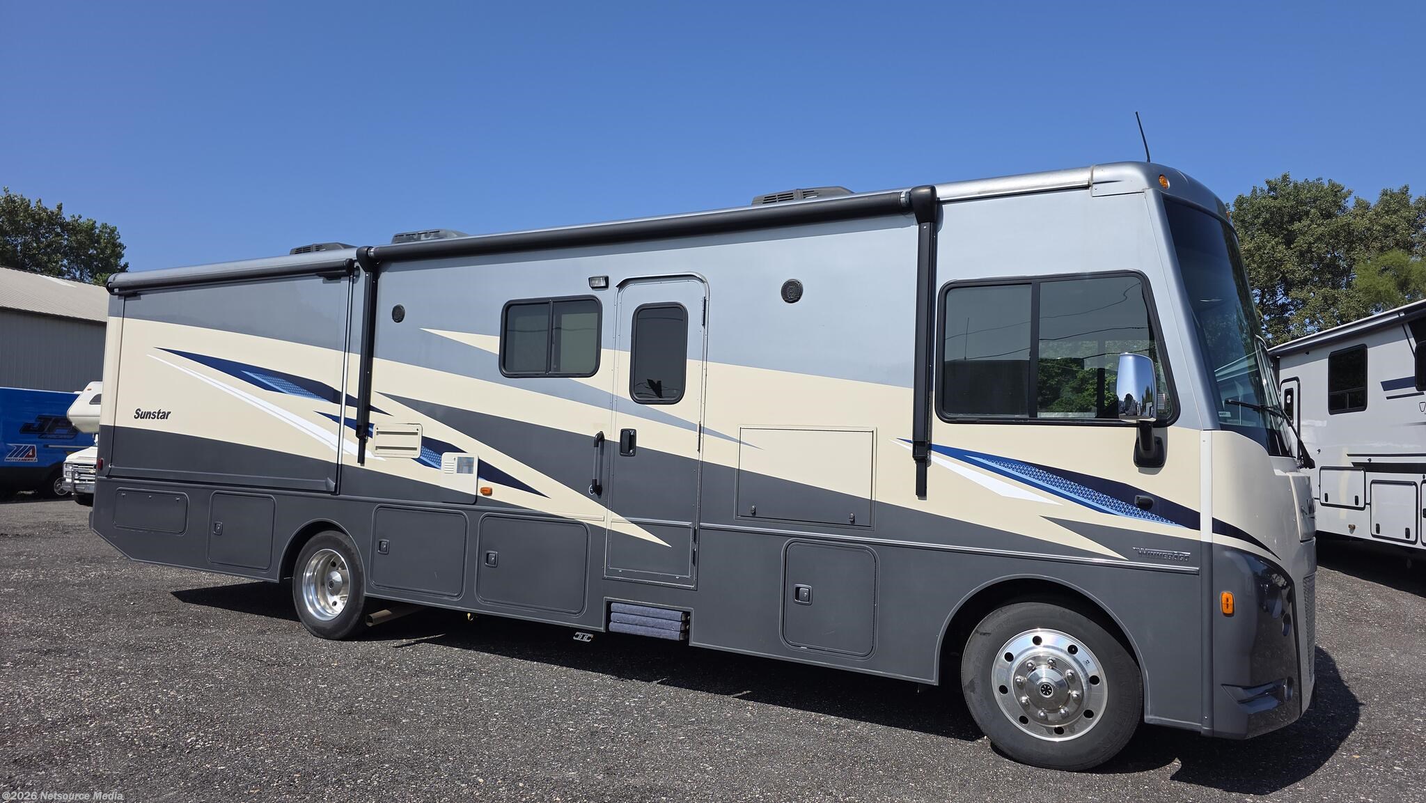 Used 2020 Winnebago Sunstar  available in Bartlett, Illinois
