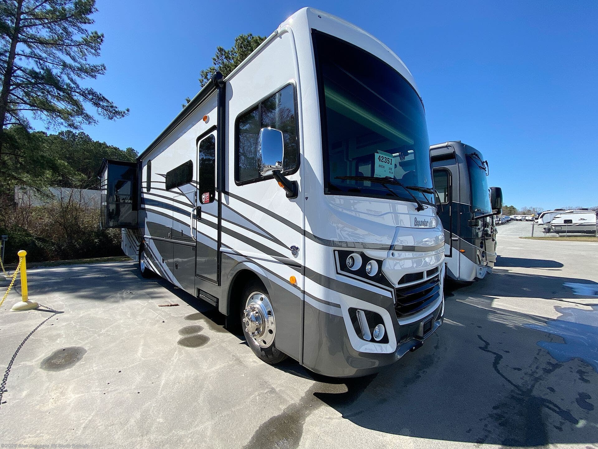 New 2025 Fleetwood Bounder 35K available in Benson, North Carolina