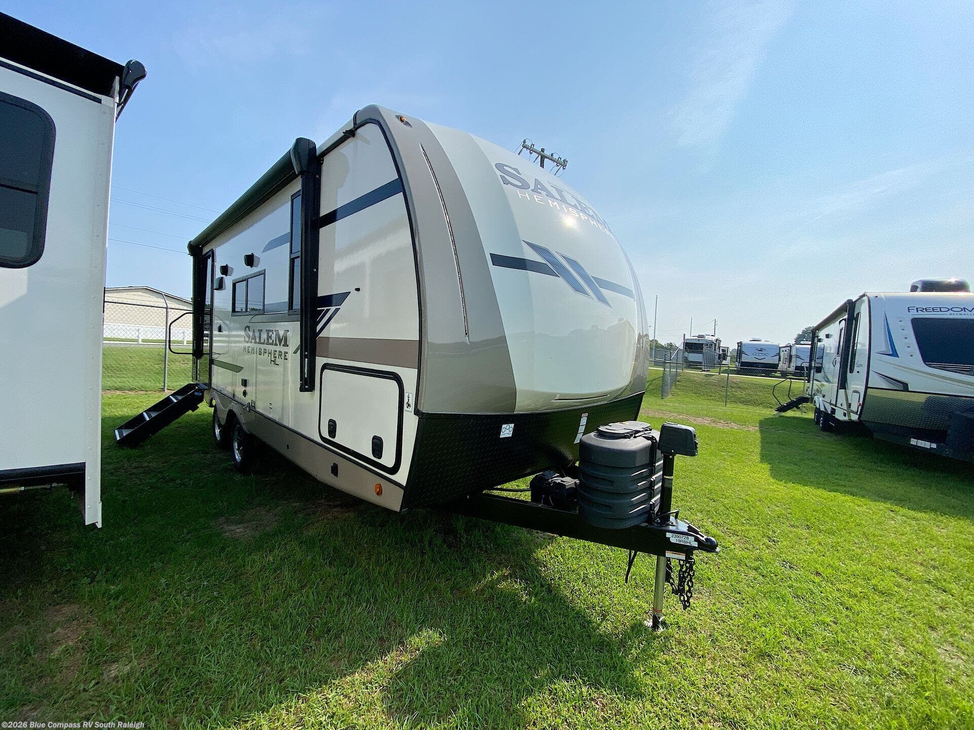 Used 2024 Forest River Salem Hemisphere Hyper-Lyte 19RBHL available in Benson, North Carolina