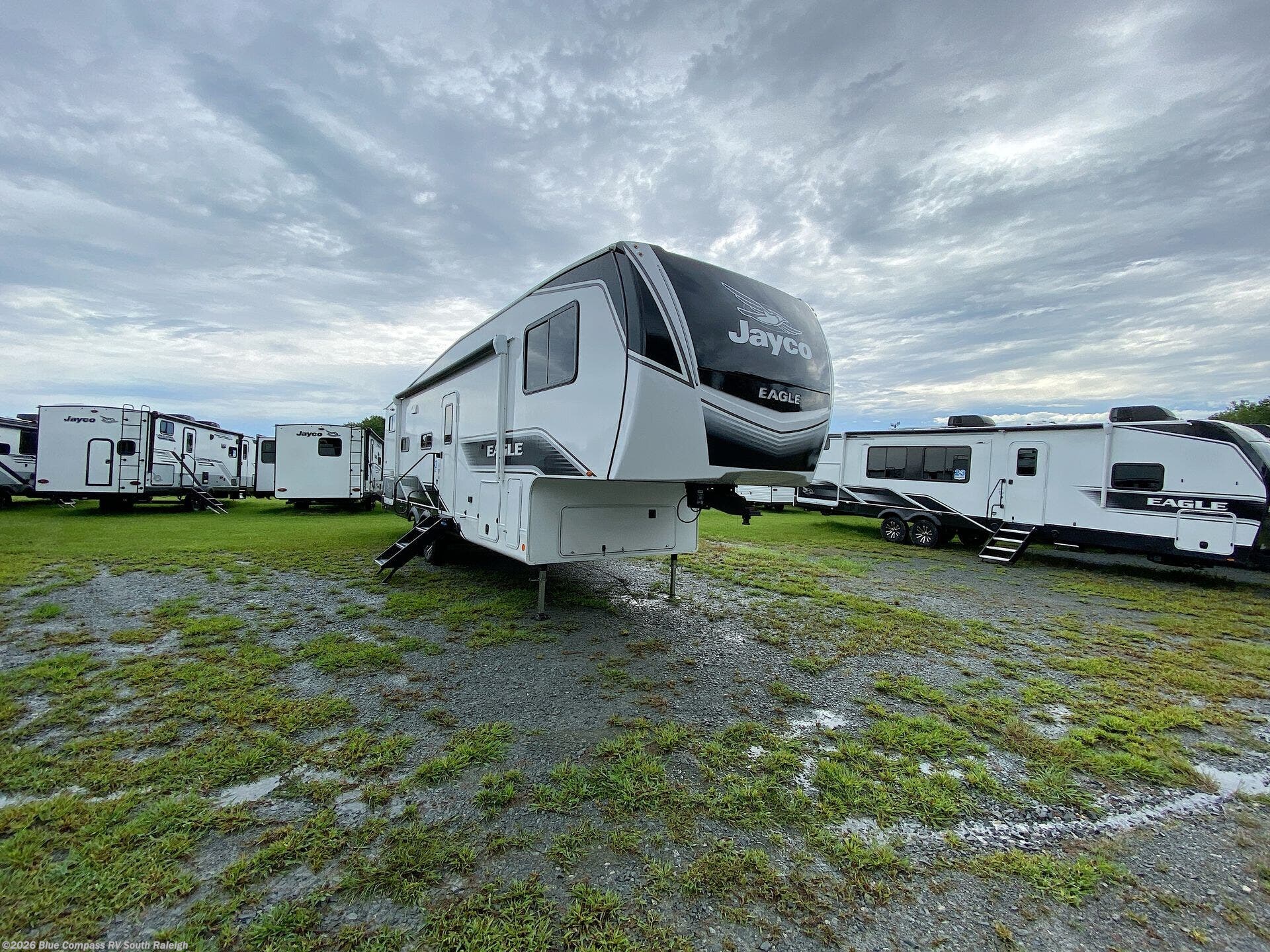New 2026 Jayco Eagle HT 29DDB available in Benson, North Carolina