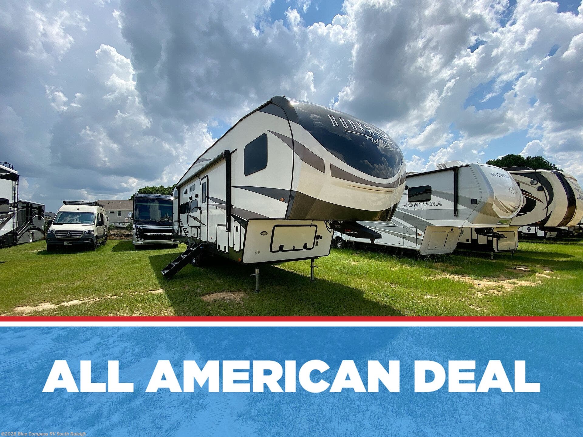 Used 2023 Forest River Rockwood Signature 2891bh  Ultra Lite available in Benson, North Carolina