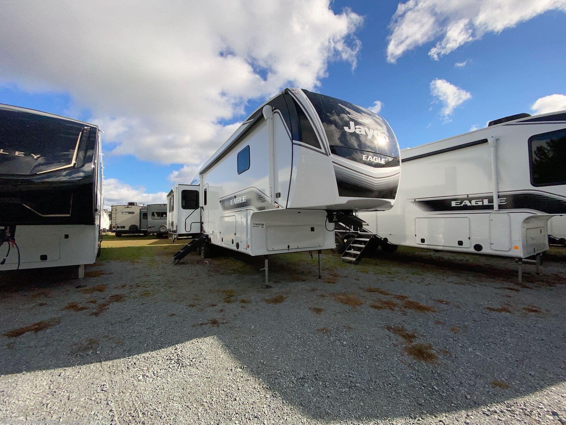 New 2026 Jayco Eagle 335LSTS available in Benson, North Carolina