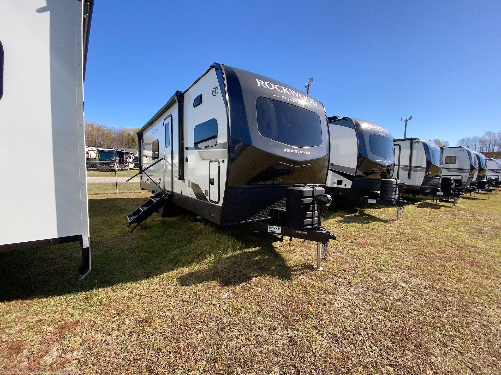 New 2026 Forest River Rockwood Signature 8263MBR available in Benson, North Carolina