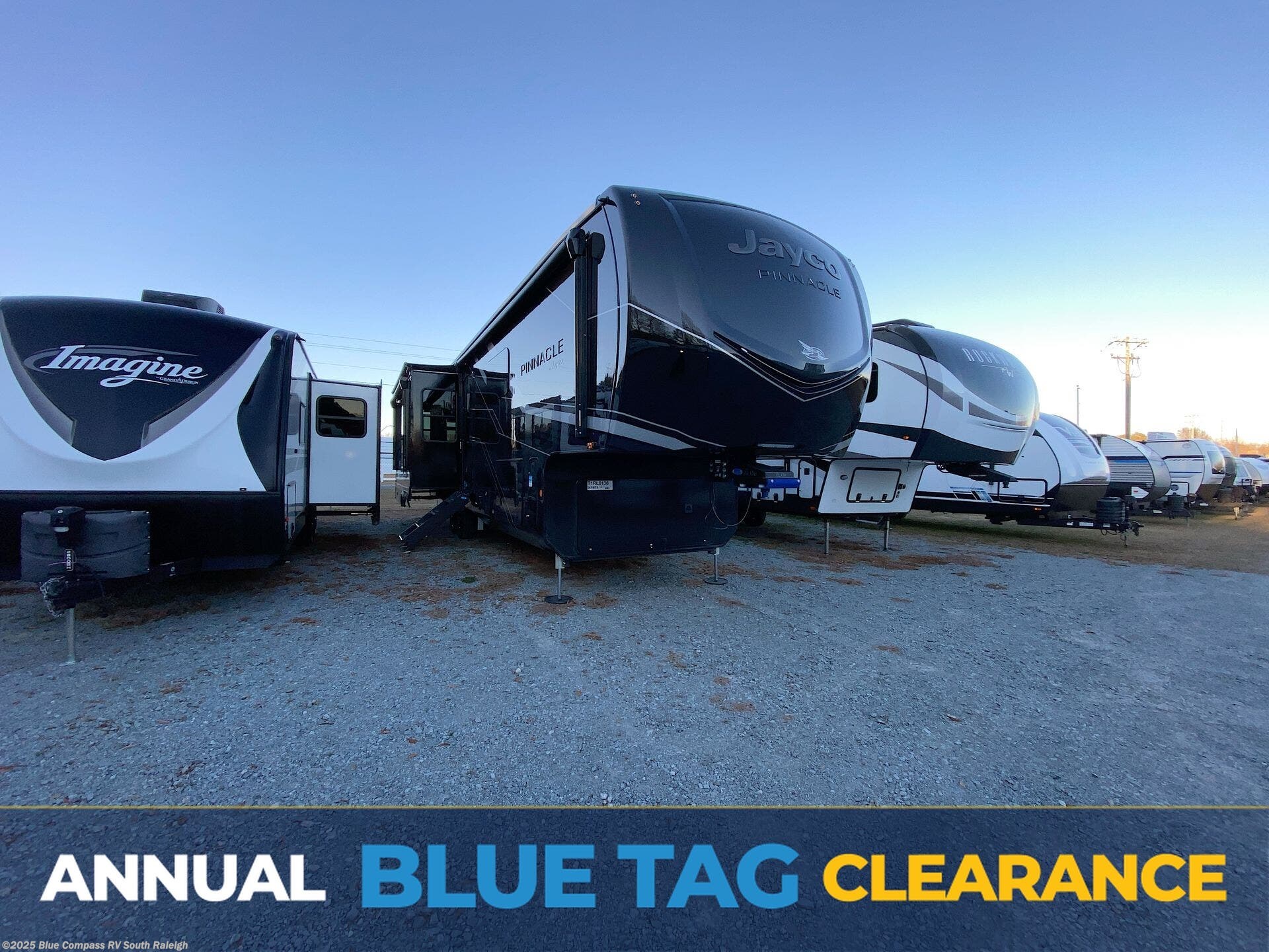 New 2026 Jayco Pinnacle 36FBTS available in Benson, North Carolina