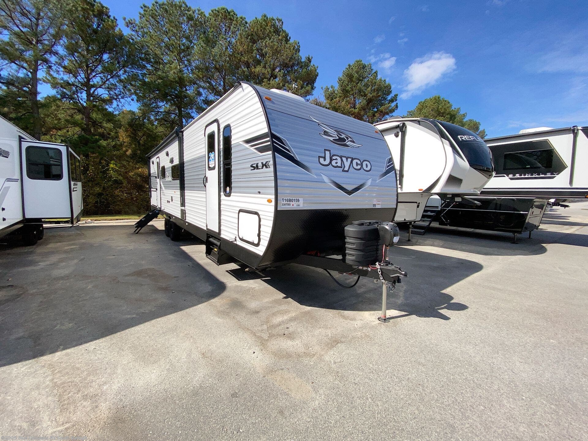 New 2026 Jayco Jay Flight SLX 330TBS available in Benson, North Carolina