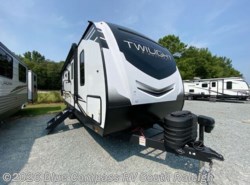 Used 2024 Cruiser RV Twilight Signature TWS-25BH available in Benson, North Carolina