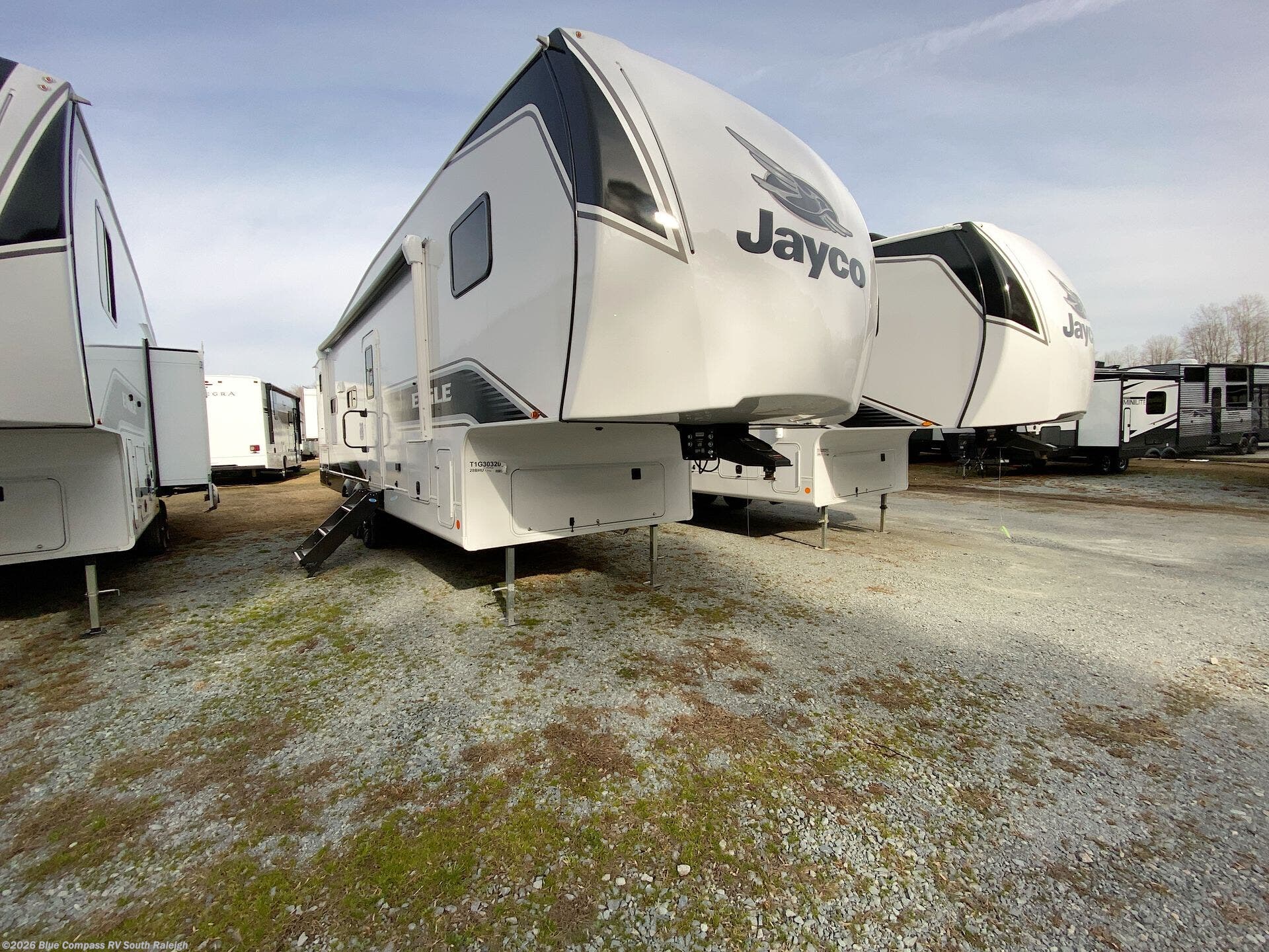New 2026 Jayco Eagle SLE 28BHU available in Benson, North Carolina