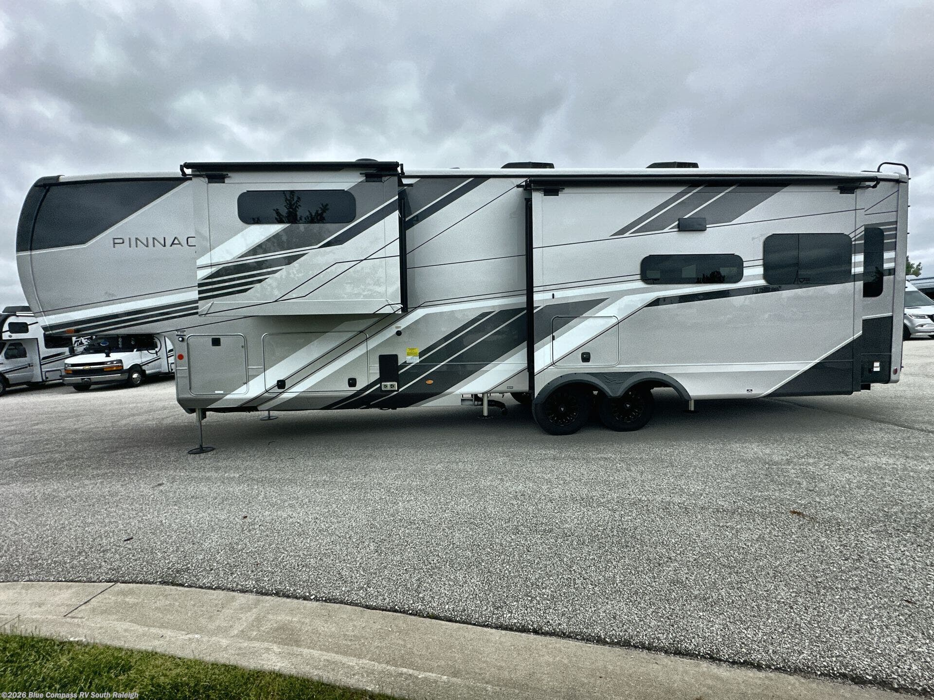 New 2026 Jayco Pinnacle 36FBTS available in Benson, North Carolina