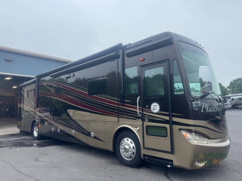 Used 2014 Tiffin Phaeton M40QTH available in Sewell, New Jersey