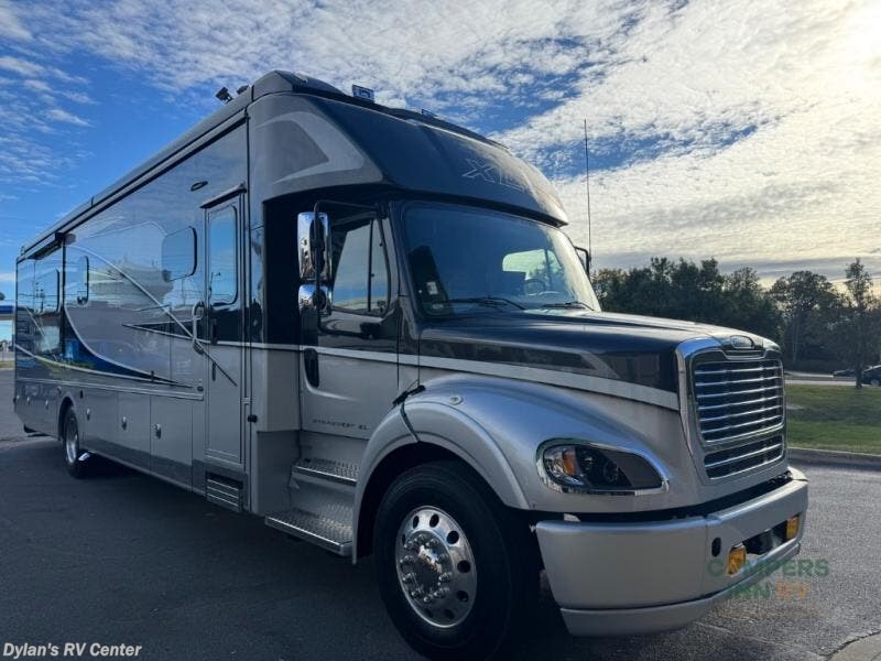 Used 2022 Dynamax Corp Dynaquest XL 37RB available in Sewell, New Jersey