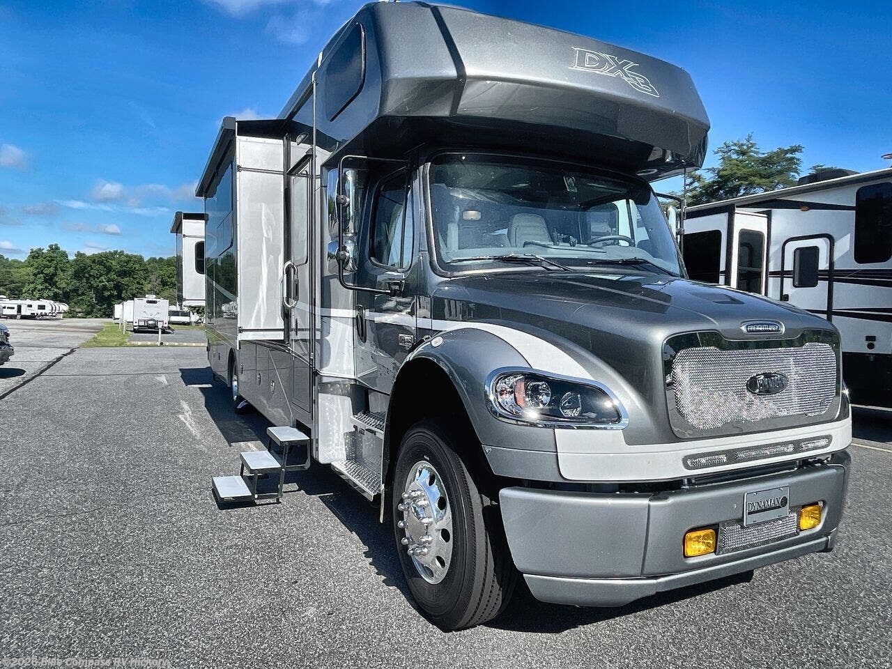New 2027 Dynamax Corp DX3 37TS available in Claremont, North Carolina