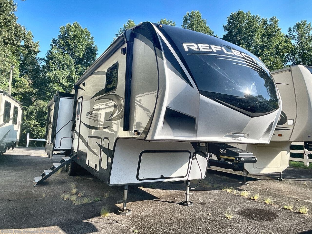 Used 2022 Grand Design Reflection 320MKS available in Claremont, North Carolina