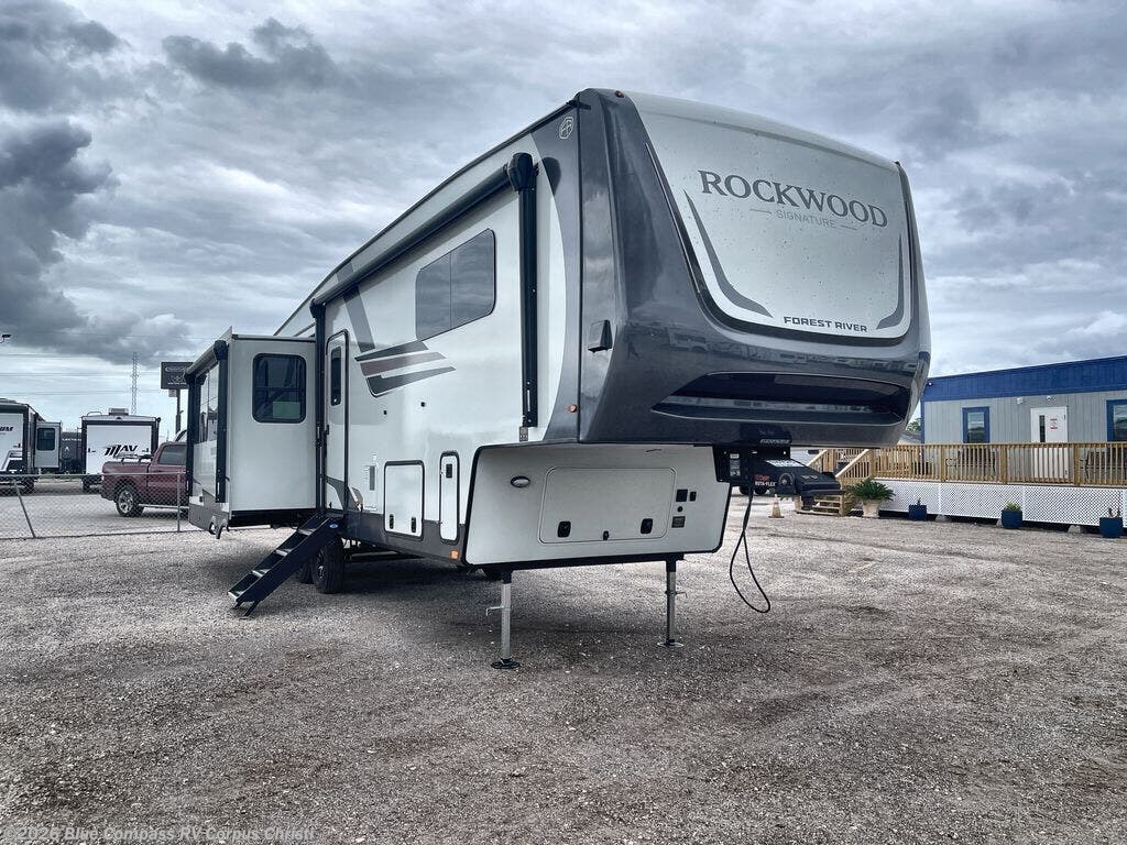 New 2026 Forest River Rockwood Signature R361RLS available in Corpus Christi, Texas
