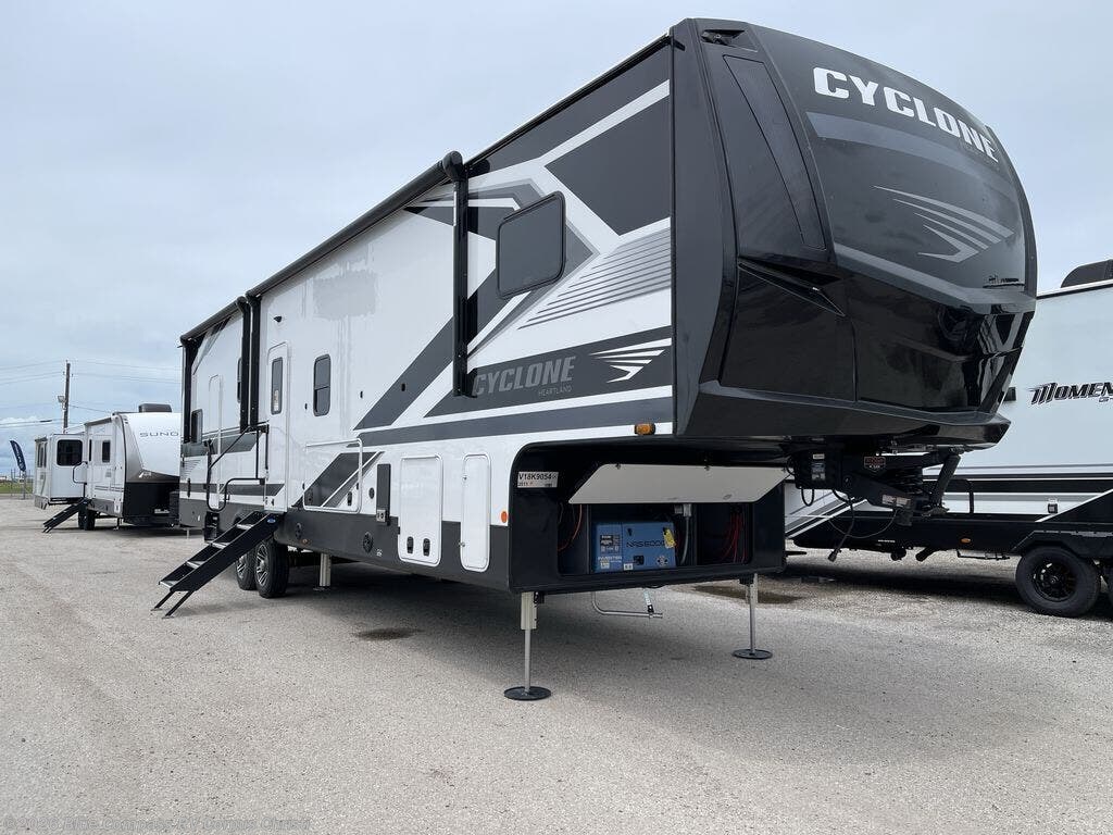 New 2027 Heartland Cyclone 3511 available in Corpus Christi, Texas