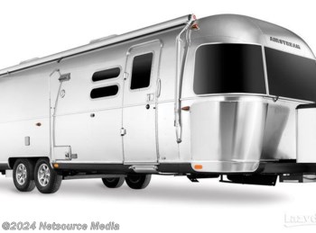 New 2023 Airstream Flying Cloud 30RB available in Louisville, Tennessee