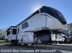 New 2025 Jayco Pinnacle 38FBRK available in Cincinnati, Ohio