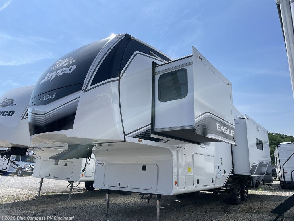 New 2026 Jayco Eagle 321RSTS available in Cincinnati, Ohio