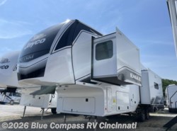 New 2026 Jayco Eagle 321RSTS available in Cincinnati, Ohio