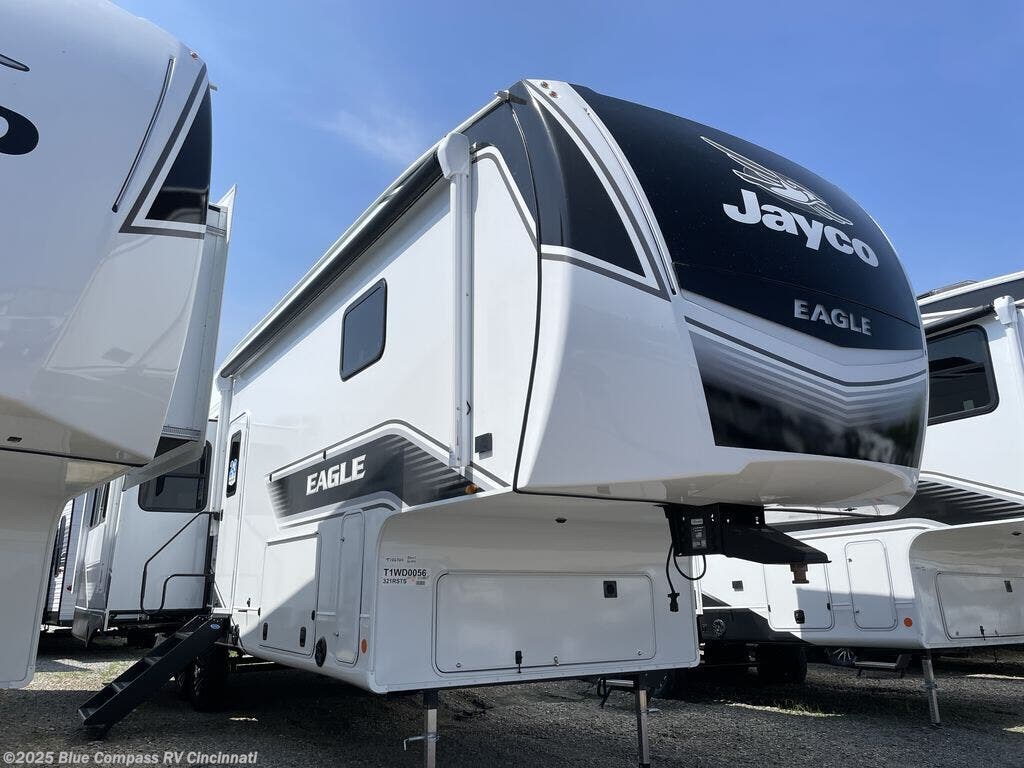 New 2026 Jayco Eagle 321RSTS available in Cincinnati, Ohio