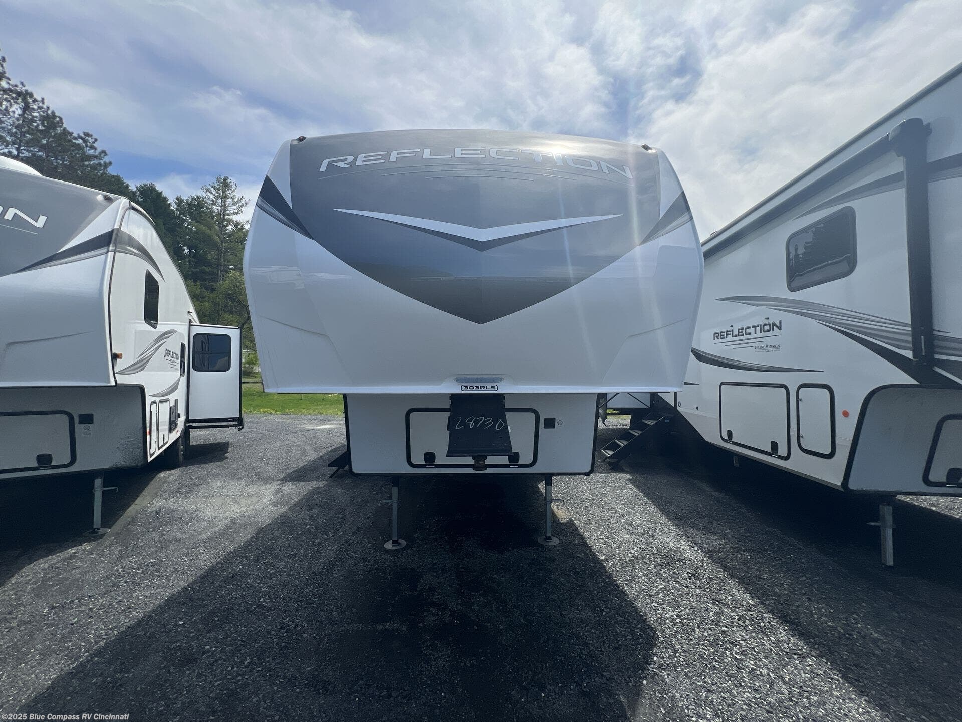 New 2025 Grand Design Reflection 303RLS available in Cincinnati, Ohio