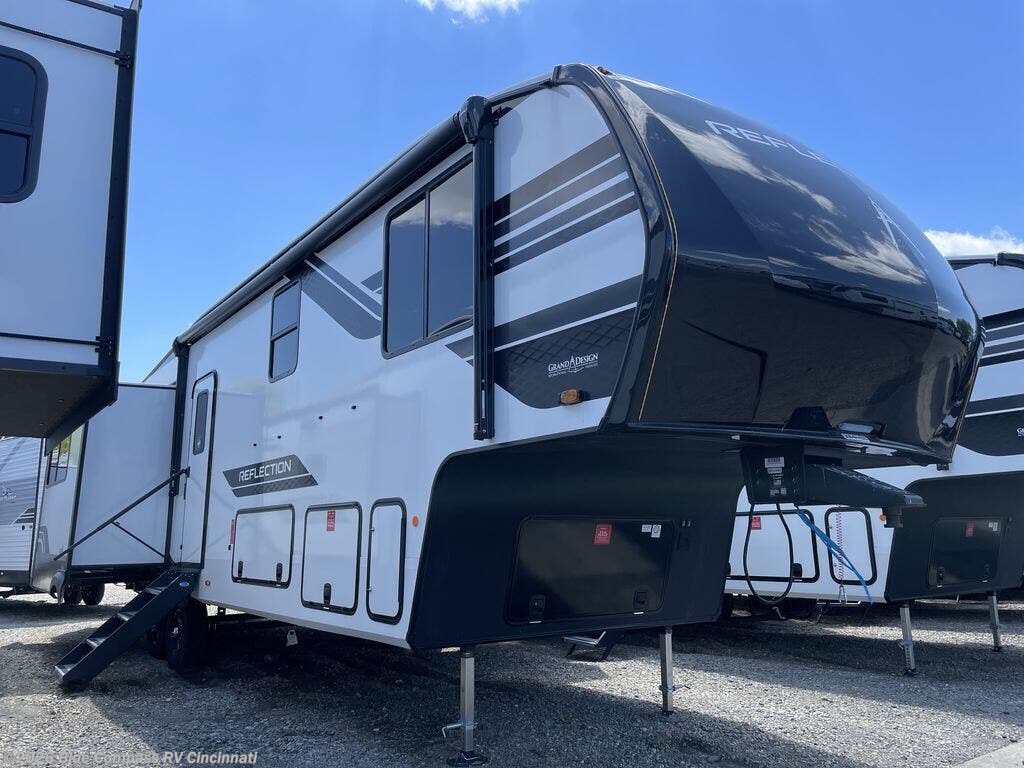 New 2026 Grand Design Reflection 324MBS available in Cincinnati, Ohio